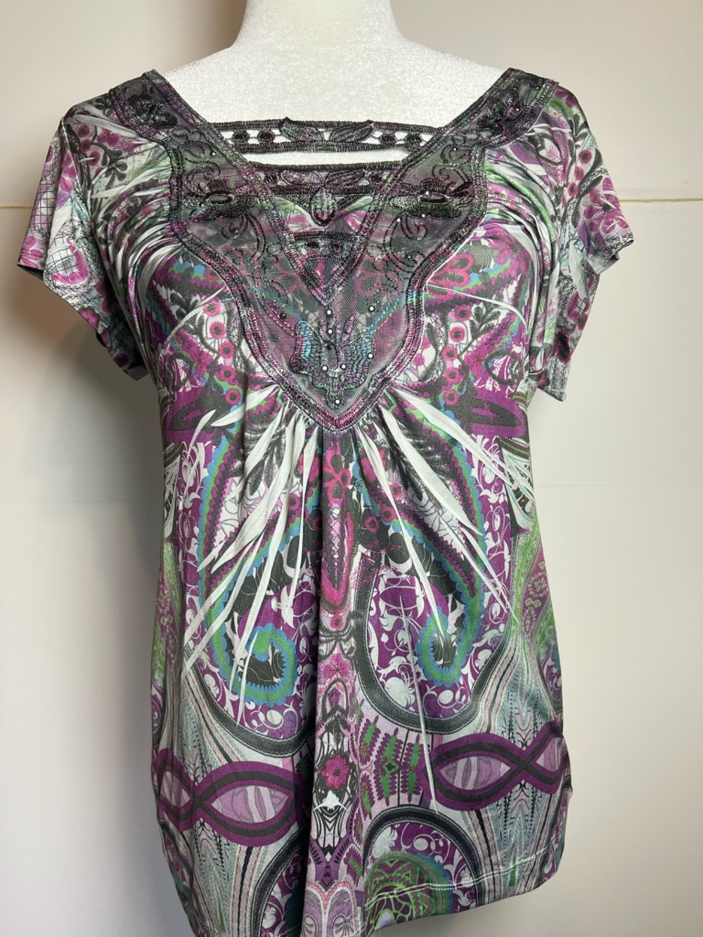 One World Boho Paisley Tunic Top Purple Green Beaded Stretchy Flowy Size L